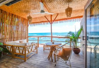 Le Cliff Bali has Balcony rooms