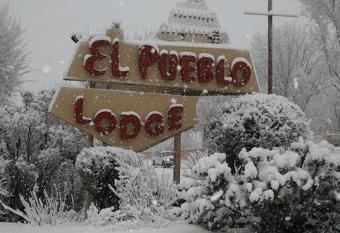El Pueblo Lodge has Balcony rooms