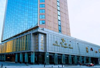 Million Dragon Hotel (Fomerly Hotel Lan Kwai Fong Macau) allows 18 year olds to book a room