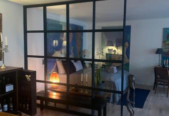 MilleBo - Like Home Studio Apartment has Balcony rooms