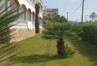 Vista Bahia 11 Empuriabrava has Balcony rooms