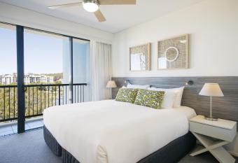 Oaks Sunshine Coast Seaforth Resort has Balcony rooms
