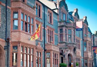 The Castle Hotel, Conwy, North Wales allows 18 year olds to book a room