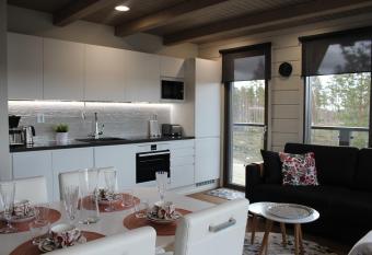 Naava Chalet Pikku Panda (305) allows 18 year olds to book a room