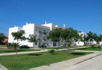 Apartamentos Conil Alquila allows 18 year olds to book a room