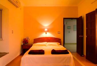 Villa Brook Heritage Home has Balcony rooms