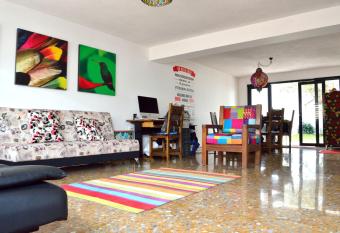 Casa Paraiso allows 18 year olds to book a room