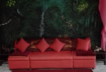 Toni Arts Villa has Balcony rooms