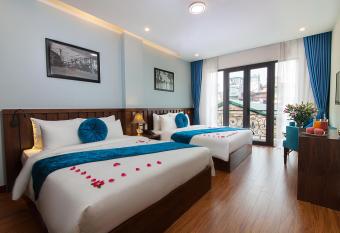 Hanoi Hanvet Hotel allows 18 year olds to book a room