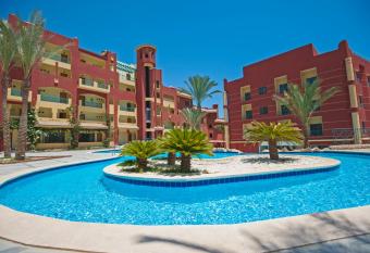 Sun & Sea Hotel and Aqua Park - Hurghada has Smoking/Balcony rooms