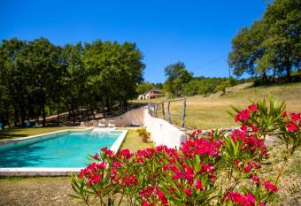 Le Mas S  r  nit   has Balcony rooms