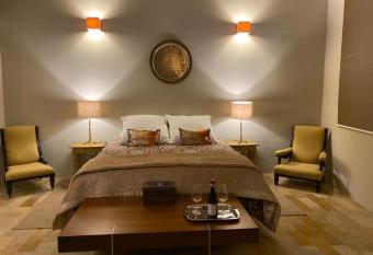 Sliema La Loggia DeLuxe Suites allows 18 year olds to book a room