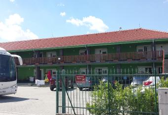 Apartman Taktik has Balcony rooms