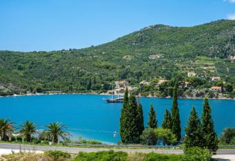 Villa Nave has Balcony rooms