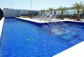 Royal Palm Tower Anhanguera allows 18 year olds to book a room