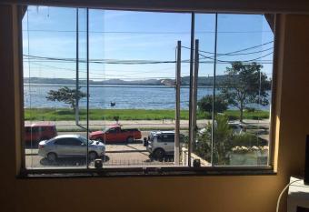 Quartos da lagoa allows 18 year olds to book a room