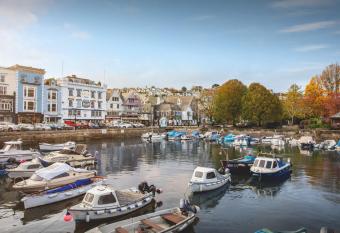 The Royal Castle Hotel allows 18 year olds to book a room
