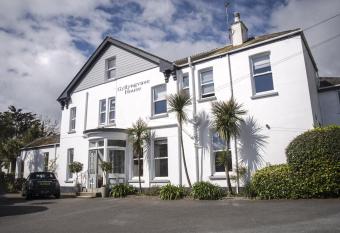 Gyllyngvase House allows 18 year olds to book a room