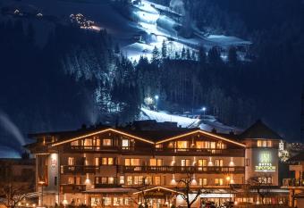 Hotel Tipotsch has Balcony rooms
