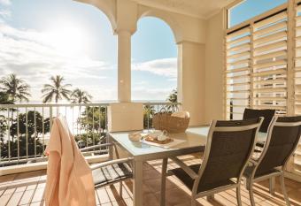 Sea Change Beachfront Apartments has Balcony rooms