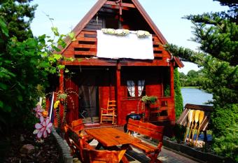 Wysockie Zacisze has Balcony rooms