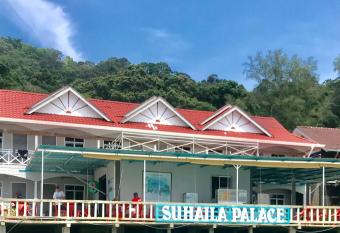 Suhaila Palace allows 18 year olds to book a room