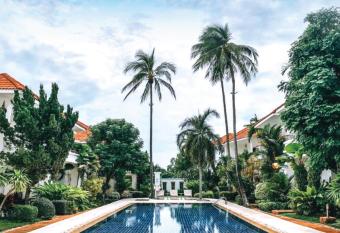 The Gardens has Balcony rooms