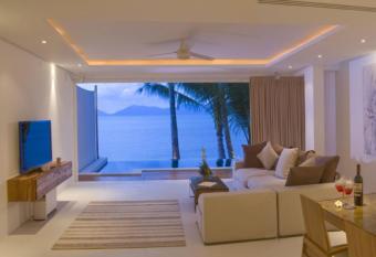 Panu Luxury Apartment has Balcony rooms