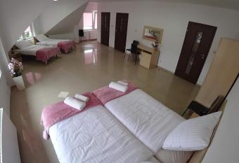 Apartamenty Kozienice has Balcony rooms