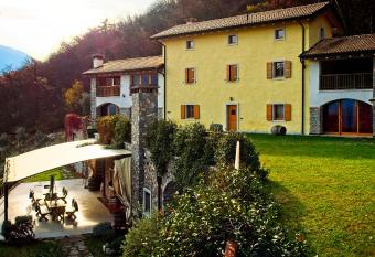 Agritur Maso Carpen   has Balcony rooms