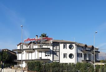 Alexia s Apartments has Balcony rooms