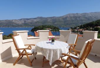 Tower Suites Korcula has Balcony rooms