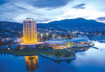 Hobart Apartments has Balcony rooms