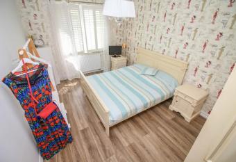 Apartament 3 km od centrum has Balcony rooms