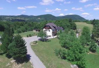 Apartments Sven allows 18 year olds to book a room