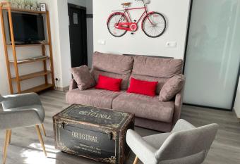 Oak House - chalet 6 habitaciones- 4 ba  os - jard  n has Balcony rooms