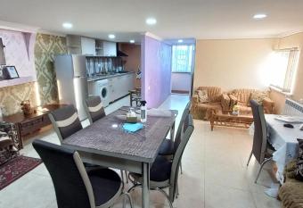 Dream House & Hostel has Balcony rooms