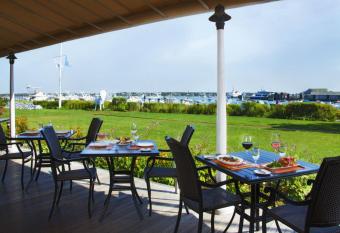 White Elephant Hotel has Balcony rooms