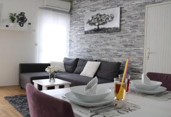 City Center Garden Zagreb has Balcony rooms