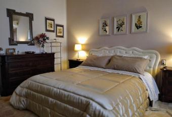 Magnolia has Balcony rooms