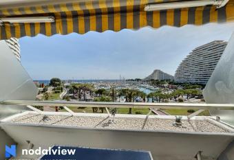 Perle D Azur - Marina Baie des Anges has Balcony rooms