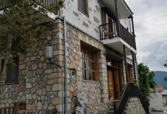 Agios Achillios has Balcony rooms