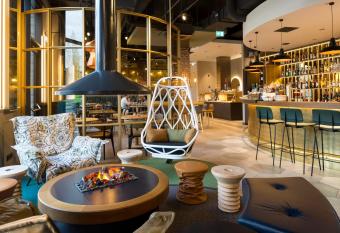 Hotel Indigo Dresden - Wettiner Platz, an IHG Hotel allows 18 year olds to book a room