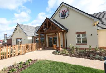 Tulip Queen, Spalding by Marston s Inns allows 18 year olds to book a room