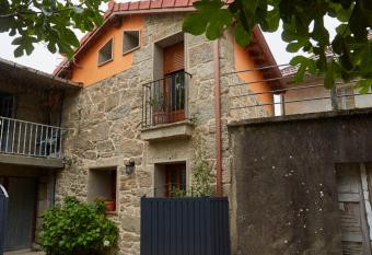 A Cucada has Balcony rooms