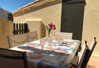 Appartement Port Leucate, 3 pi  ces, 6 personnes - FR-1-81-47 has Balcony rooms