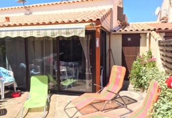 Villa Port Leucate, 3 pi  ces, 6 personnes - FR-1-81-101 has Balcony rooms