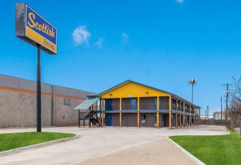 Scottish Inns has Smoking rooms