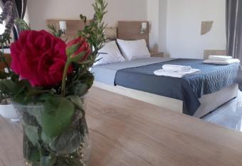 Creteresort has Balcony rooms