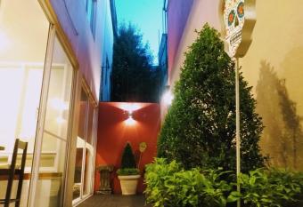 Residence Las Trojes Cdmx allows 18 year olds to book a room